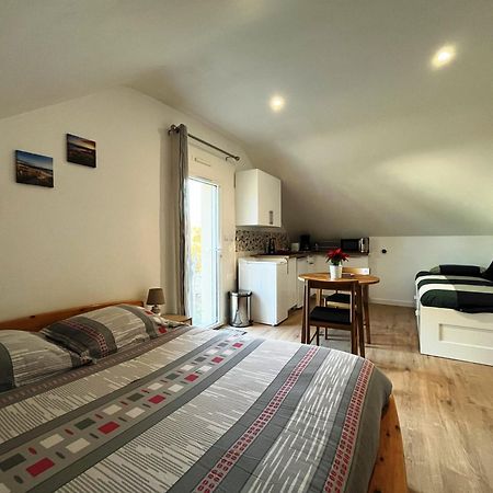 Lomener - La Goelette - 1 Appartement Avec 2 Chambres Et 2 Studios A 450M De La Plage Ploemeur Kültér fotó